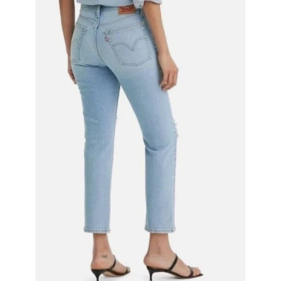Levi's® Women's High-Rise Wedgie Straight Cropped Jeans - Size 32: Midweight Den - Picture 5 of 5